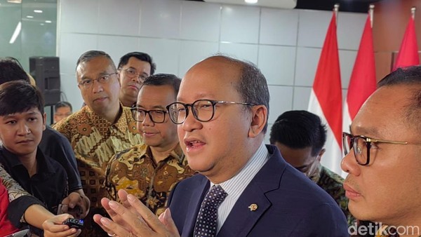 Heboh! Investor Bereaksi di Tengah Rupiah Melemah