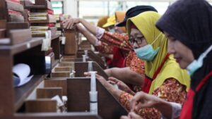 Inilah Bukti Kekuatan Solidaritas Buruh di Sektor Industri!